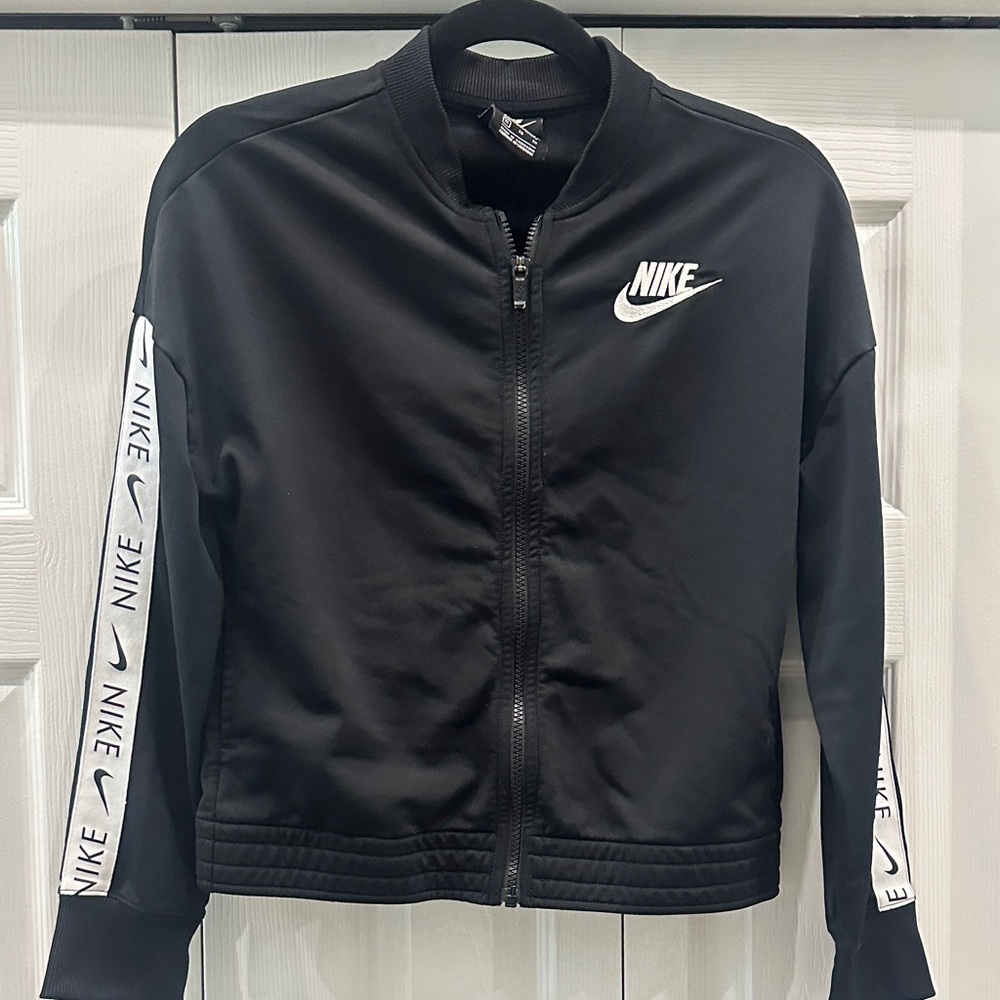 Nike Black Standard Fit Apparel